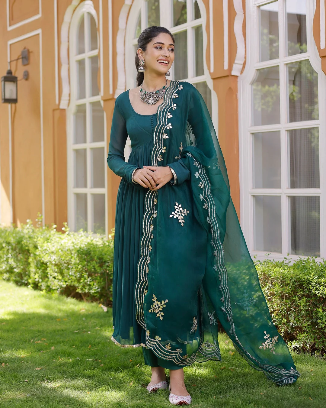 ODIKA GOTAPATTI GOERGETTE SUIT SET