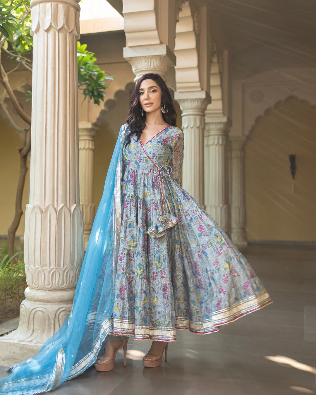 NOORI CHANDERI ANGRAKH SUIT SET