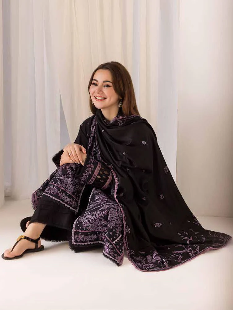 Embroidered Khaddar 3Pc Suit 