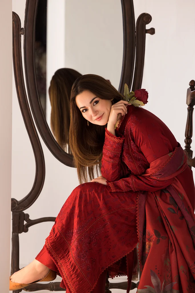 Sobia Nazir with Shawl – Design 1A