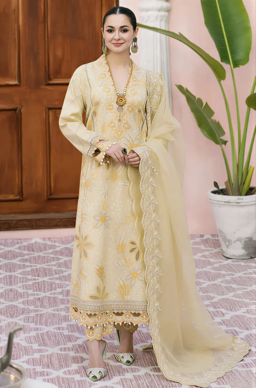 Sapphire - 3PC Dhanak Embroidered Suit 